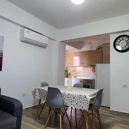 Old Town Boulevard Apartment In City Center Dıraç Dış mekan fotoğraf