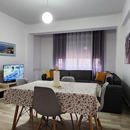 Old Town Boulevard Apartment In City Center Dıraç Dış mekan fotoğraf