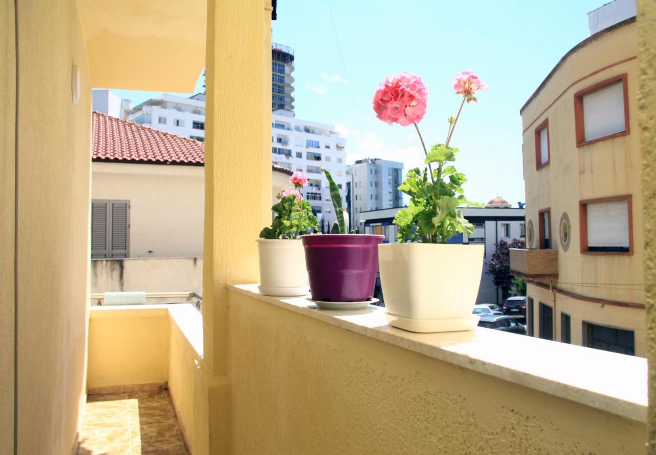 Old Town Boulevard Apartment In City Center Dıraç Dış mekan fotoğraf